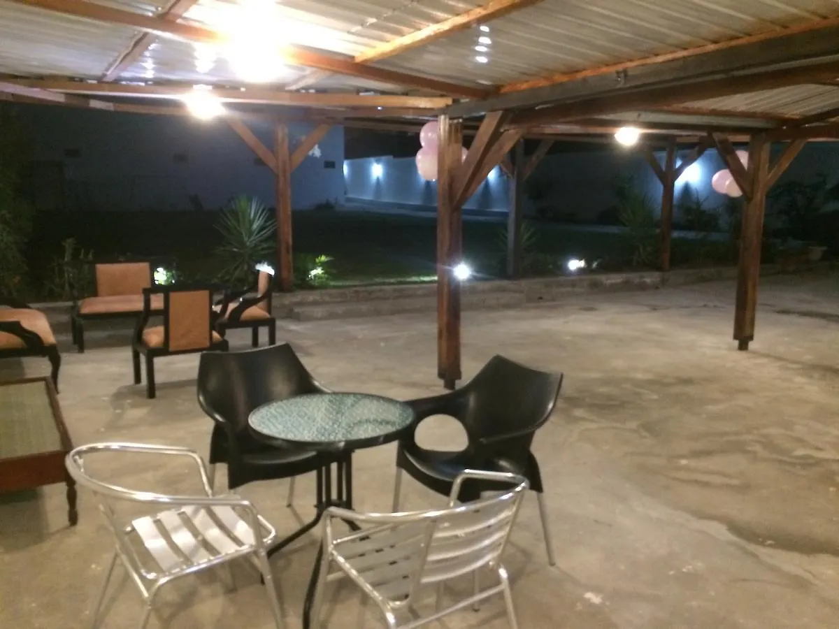 Guest house El Obraje Quito-Airport Hotel